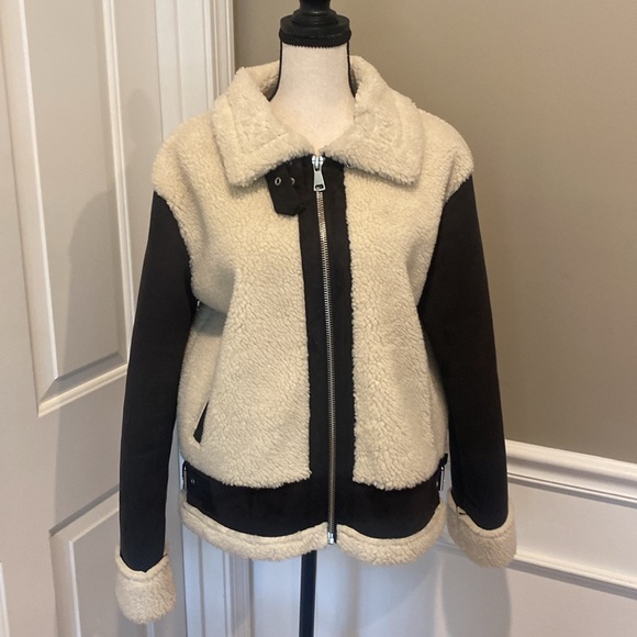 Like new worn twice Womens Live tree size medium black and cream bomber jacket. - Picture 8 of 11